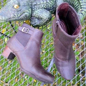 Clarks Women's Rosalyn Lara Waterproof Bootie Sz 8